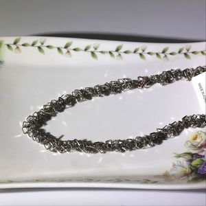 14" CHOKER NECKLACE IN SILVER COLOR FASHION JEWELRY SO CUTE NEVER WORN NEW